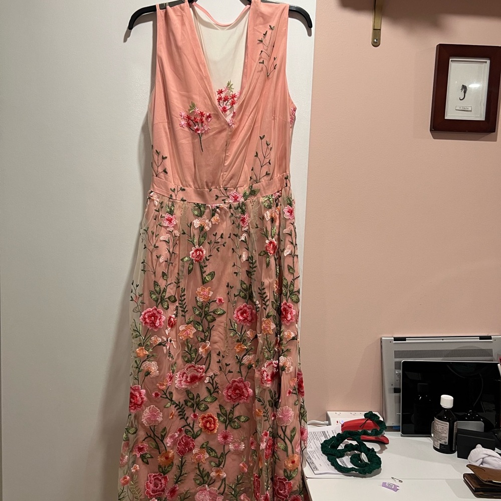 Petal and Pup - Wonderland floral embroidery midi dress - Picture 4 of 10